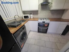 Modern North Shields Home - Perfect for Short or Long Stays - Image 3