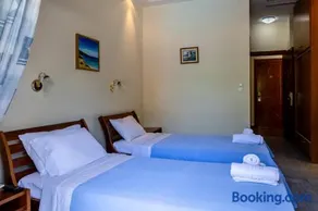 Hlidi Hotel - Image 3
