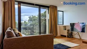Burwood Rise Townhouse - Image 1