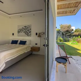The Sunset Pavilion - Pool & 6BR - Image 3