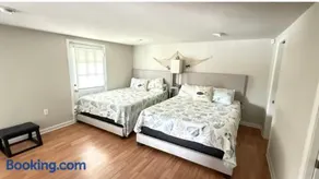 The Lake House - Image 4