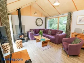 Lodge 21 - Image 5