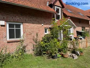 Little Cottage - Image 4