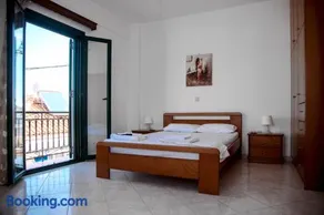 Maxis apartment 4 - Image 4