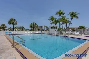 Jensen Beach Gem: Views & Community Amenities! - Image 2