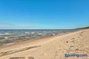 Viewhouse -Private Beach Access - Walkable - EV - Image 2