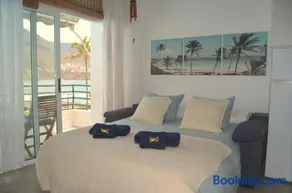 Apartment with an ocean view - Image 1