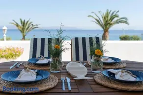 Palmaya Villa, unique seafront experience - Image 1