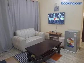 Jayems Holiday Home - Image 3