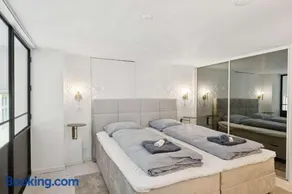 Central Apartment - Image 2