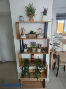 Milos Park Homes Modern 2BR Apartment with Pool Alsancak Girne - Image 4