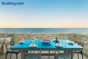 The Beach House - Mansion with Swimming Pool - Image 3