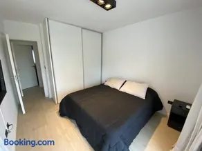 Departamento céntrico a estrenar - Con piscina y parking incluido - Image 3