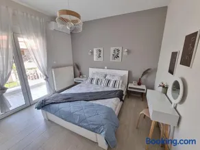 Our Home-Fully renovated apartments and studios by the sea - Image 1