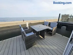 Sea View - Image 4