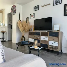 Joli gîte indépendant 2 à 4 personnes, au calme, serviettes & draps fournis, wifi, climatisation, parking gratuit - Image 2