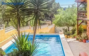 El Collado - Image 1