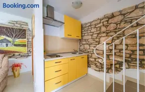1 Bedroom Stunning Home In Bale - Image 3