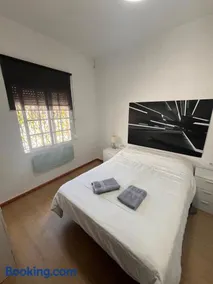 Apartamento Completo Z24 en Camas Sevilla - Image 1