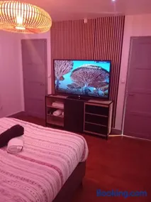 T2 cosy plénitude h24 wifi parking privé Netflix - Image 3