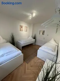 ZORO - 4 Zimmer- Küche - Balkon - Image 2