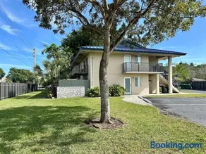 Pinecrest #1 2BR 4 Beds Free Parking - Image 3