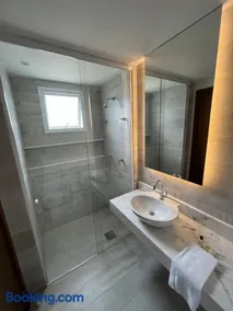 Golden Towers Hotel - Image 3