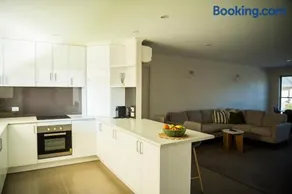 Grafton Street Unit - Image 3