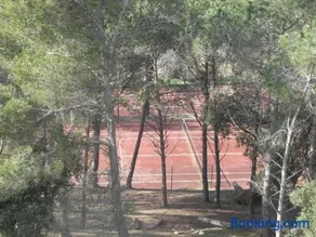 Los Pinos Apartament per 4 persones amb piscina comunitària a l'urbanització Los Pinos - Image 1