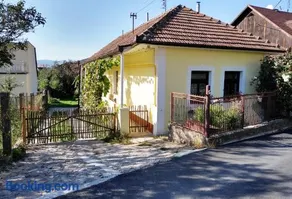 Lately renovated country house - Image 1