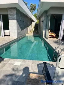 Hilltop Villa - Image 2