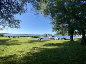 Lakeview Willow Bay Cottages in Harwood - Image 2