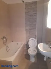 chloi house - Image 5