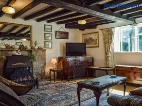 Tudor Cottage - Image 2