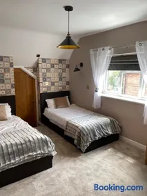 Stratford House - Image 5