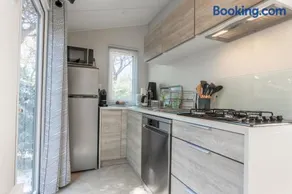 Casa mobile accogliente e familiare con piscina, giardino e terrazza - Image 3