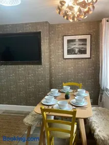 Rockley Green House - 3 Bedroom Home in Liverpool - Image 2