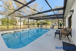 Luxury getaway, relax, and recharge! Tropical Florida Getaway Heated Pool Extra Fee - Image 1