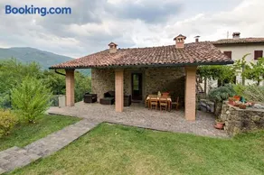 Comfortable house with pool in Castelnuovo di Garfagnana - Image 2