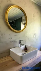 Holmely Bed & Breakfast - Image 4