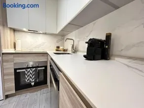Urban Suites Aluche - Image 2