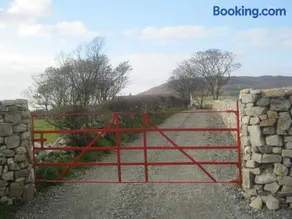 Rural Donegal cottage near sandy beaches - Image 3