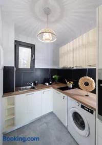 Azuma Holiday Suites - Image 3