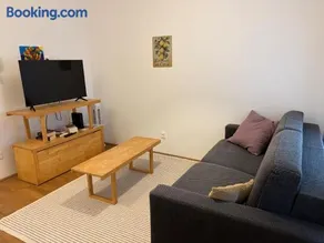 Cozy Apartment - Image 1