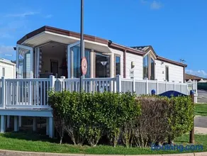 Lovely and Bright Caravan Haven Littlesea with views across the Fleet Lagoon - Image 3