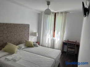 Hotel-Restaurante Badain - Image 2