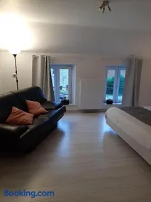 Maison de campagne en pierre bleue-WIFI et parking - Image 3