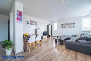 Luxusný, plne zariadený, súkromný apartmán s klimatizáciou neďaleko historického kúpeľného mesta Bojnice - Image 4