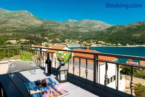 Amazing Sea View Apartments Petra & Paula - Image 1