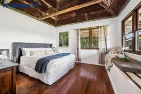 The Hitching Rail Hut - Relax, Unwind & Reconnect - Image 2